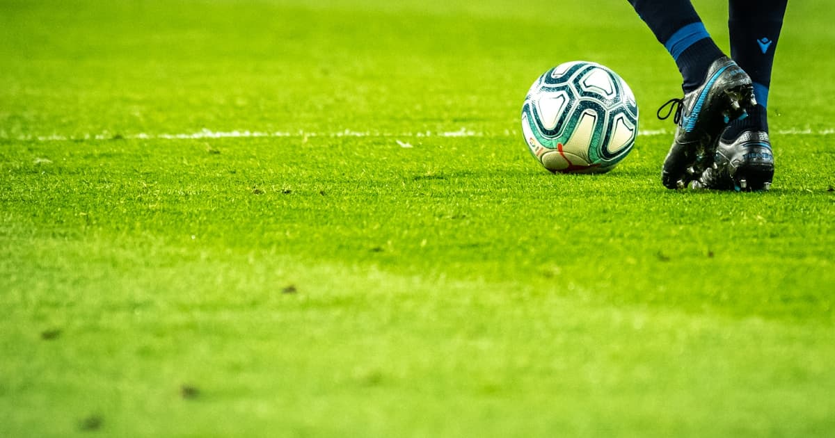 How Grassroots Football Teams Can Compete Against Professional Clubs